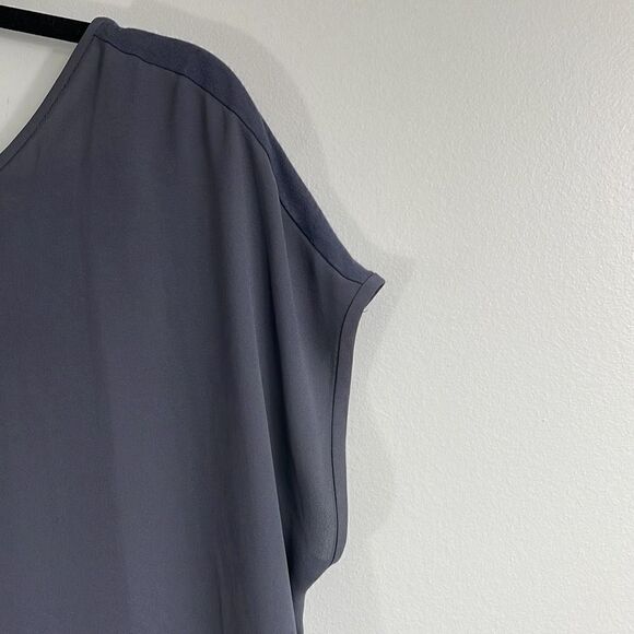 Loft back detail understated elegance blouse M - Picture 7 of 10